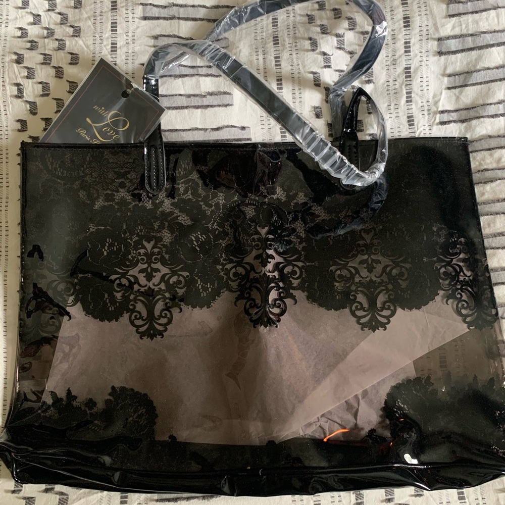 Paris Hilton tote